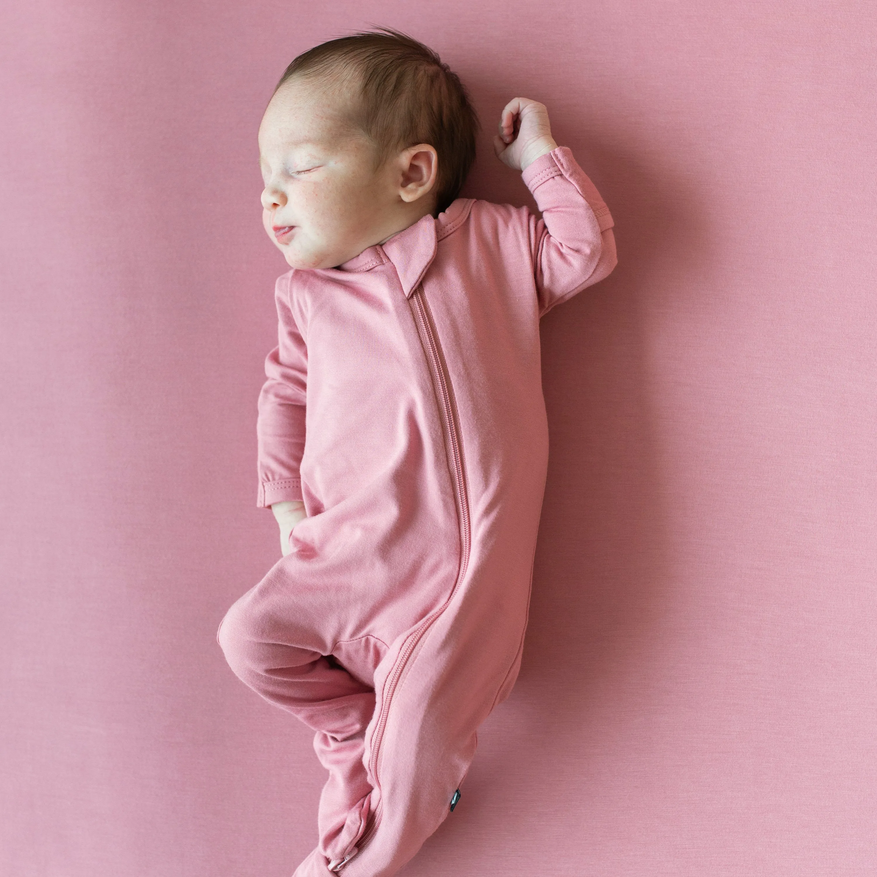 Crib Sheet in Apple Blossom