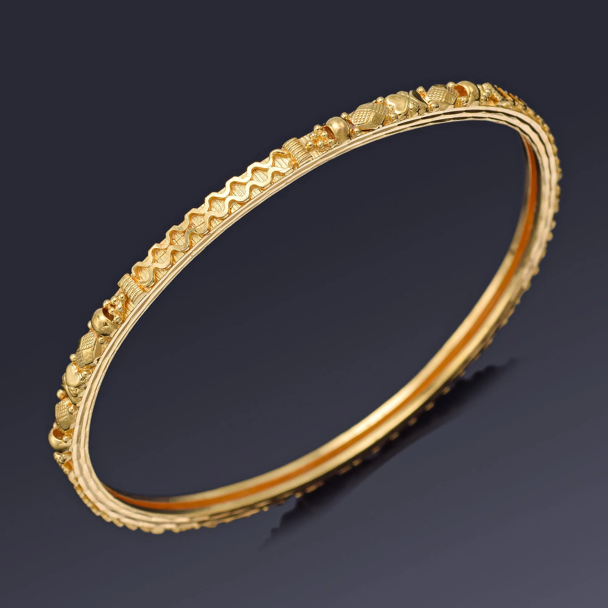 Estate 22K Yellow Gold Etched Bangle Bracelet 3.25 mm 11.9 Grams