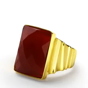 Men's Ring in 14k Yellow Gold with Natural Red Agate Stone