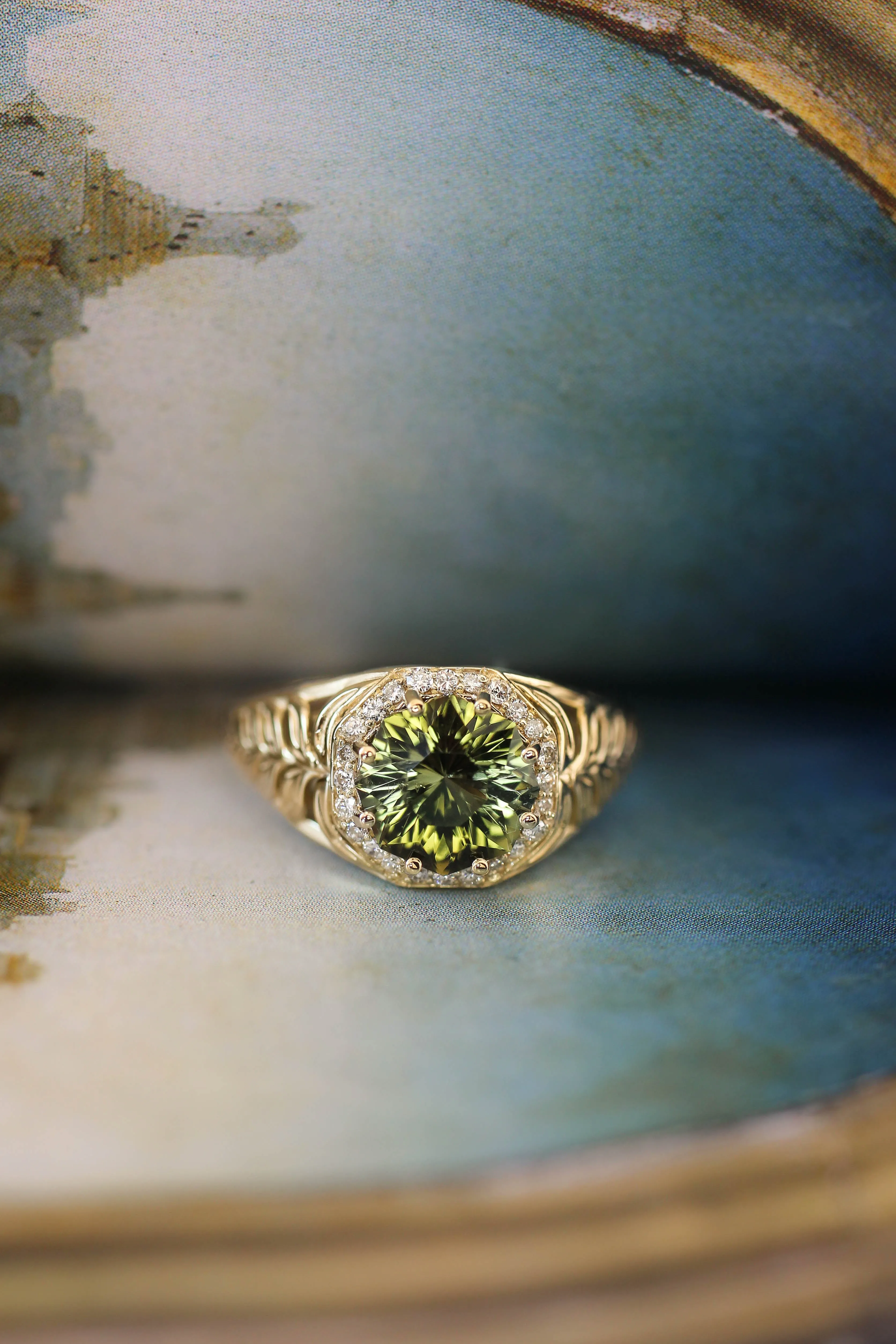 Octagon cut tourmaline and diamonds ring, fern ring