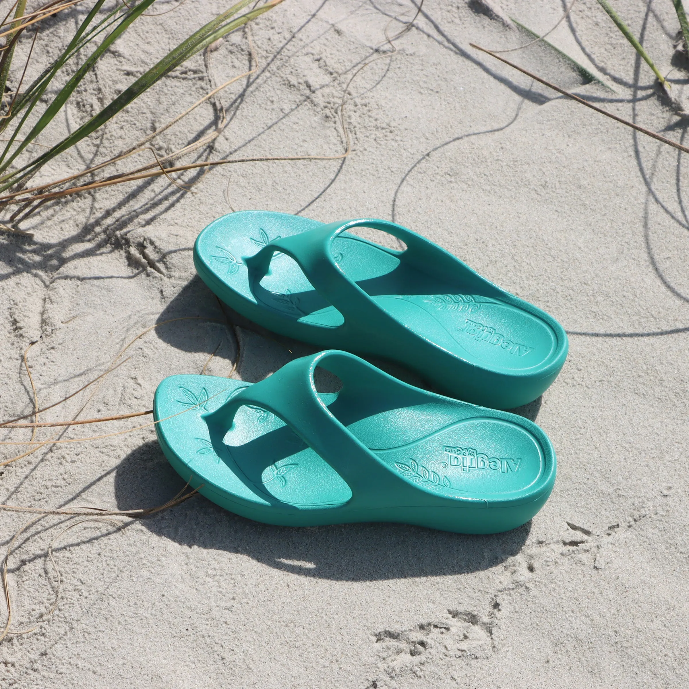 Ode Aqua Gloss Sandal