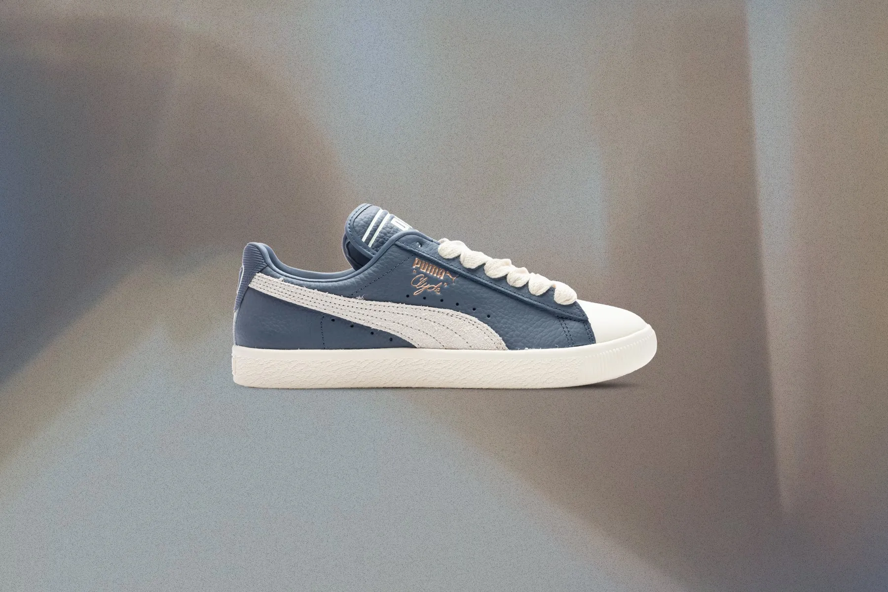 Puma x Rhuigi Clyde - Pristine/Inky Blue