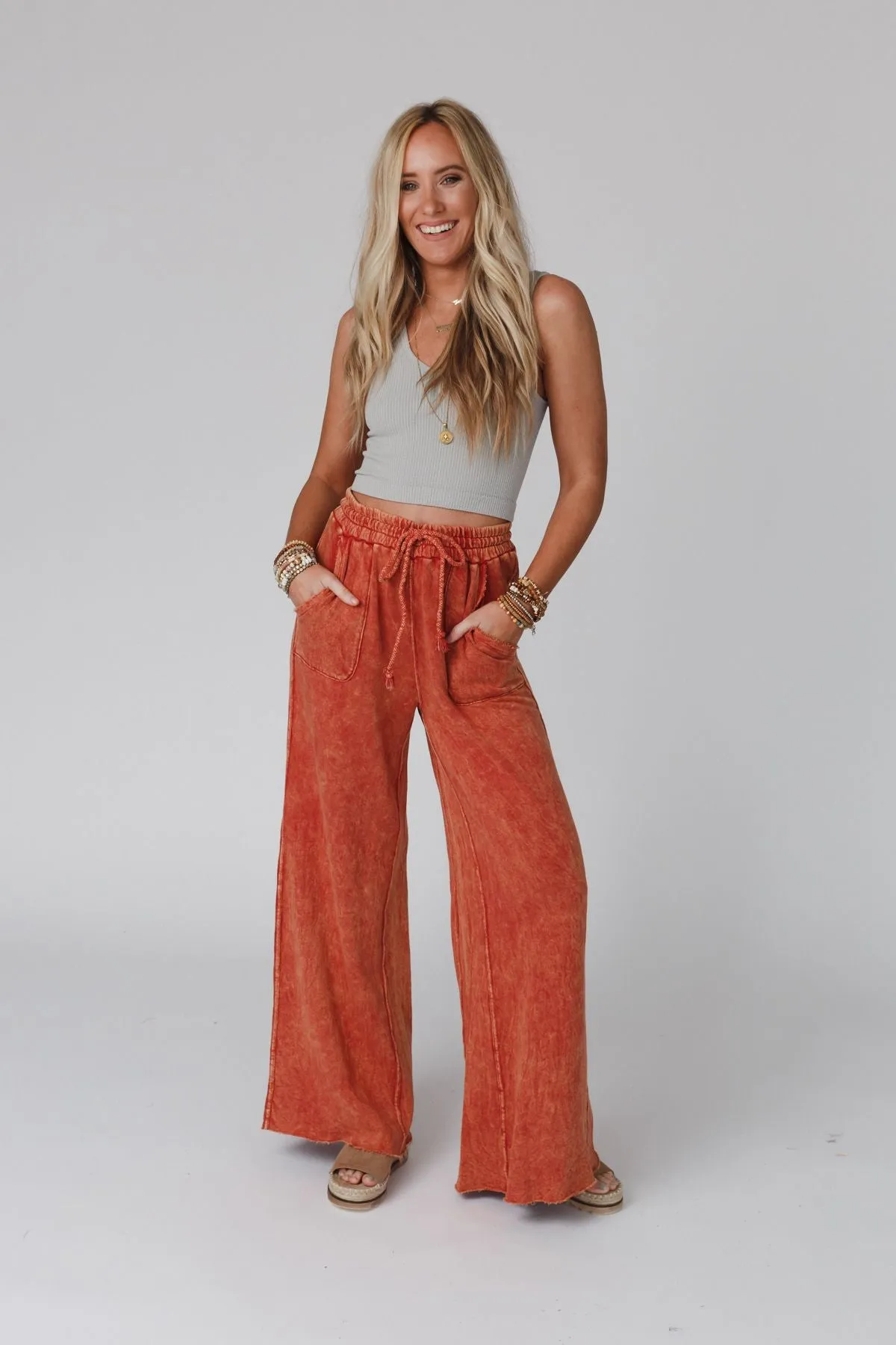 Relaxing Robin Wide Leg Pant - New Brick