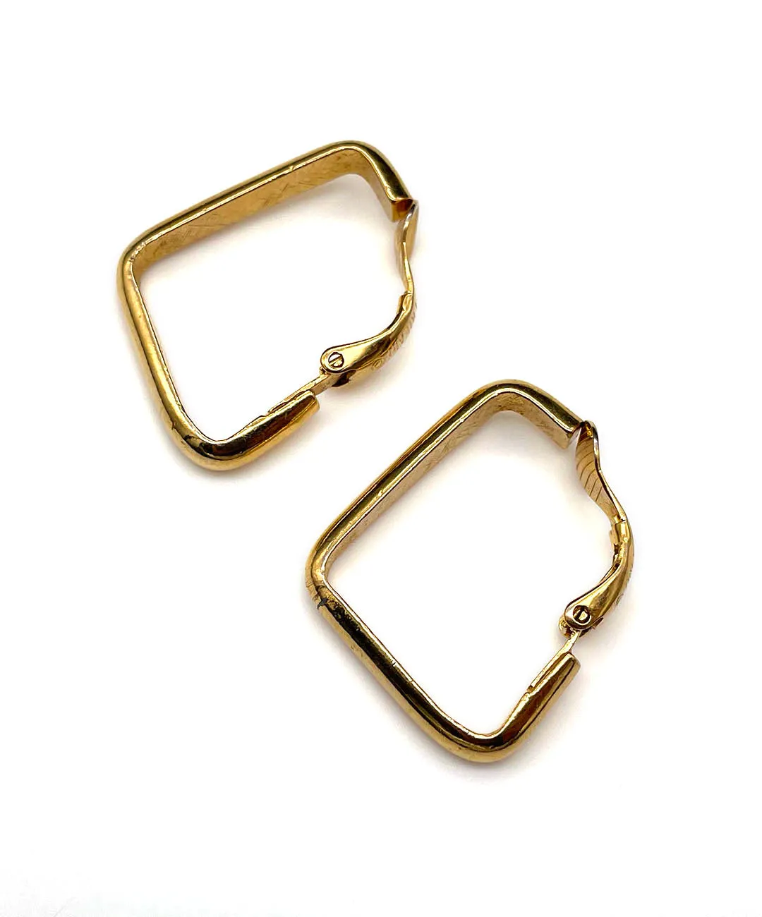 【USA輸入】 ヴィンテージ TRIFARI デフォルメ フープ イヤリング/Vintage TRIFARI Hoop Clip On Earrings