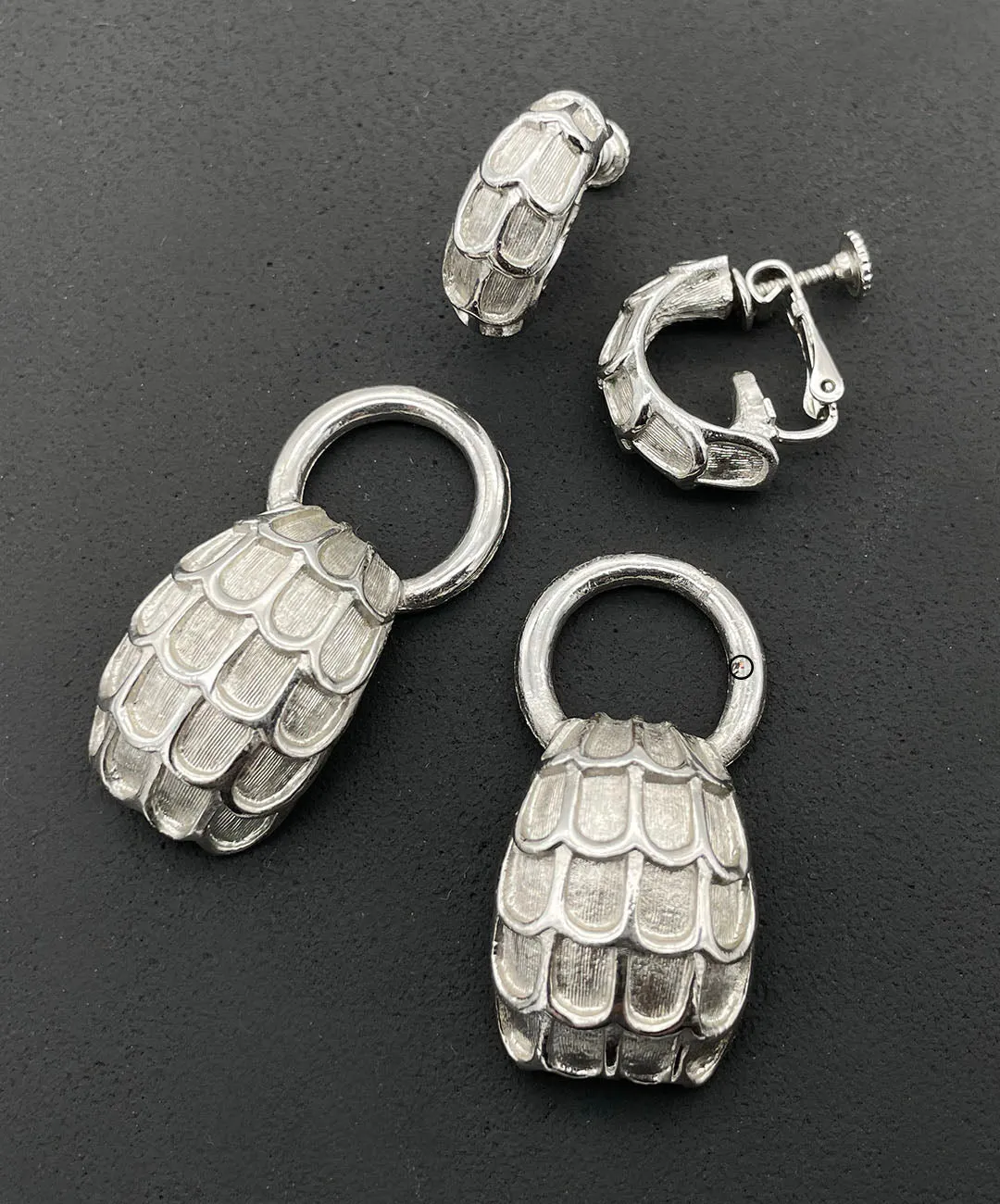 【USA輸入】ヴィンテージ VENDOME 2Way シルバートーン イヤリング/Vintage VENDOME 2Way Silver Clip On Earrings