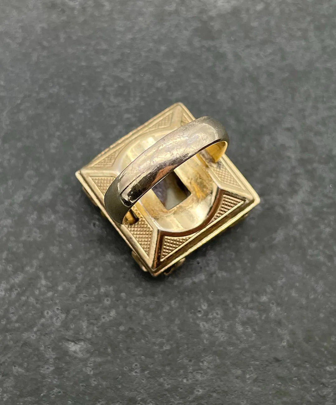 【USA輸入】ヴィンテージ WHITING & DAVIS ブラウン ガラス リング/Vintage WHITING & DAVIS Brown Glass Ring