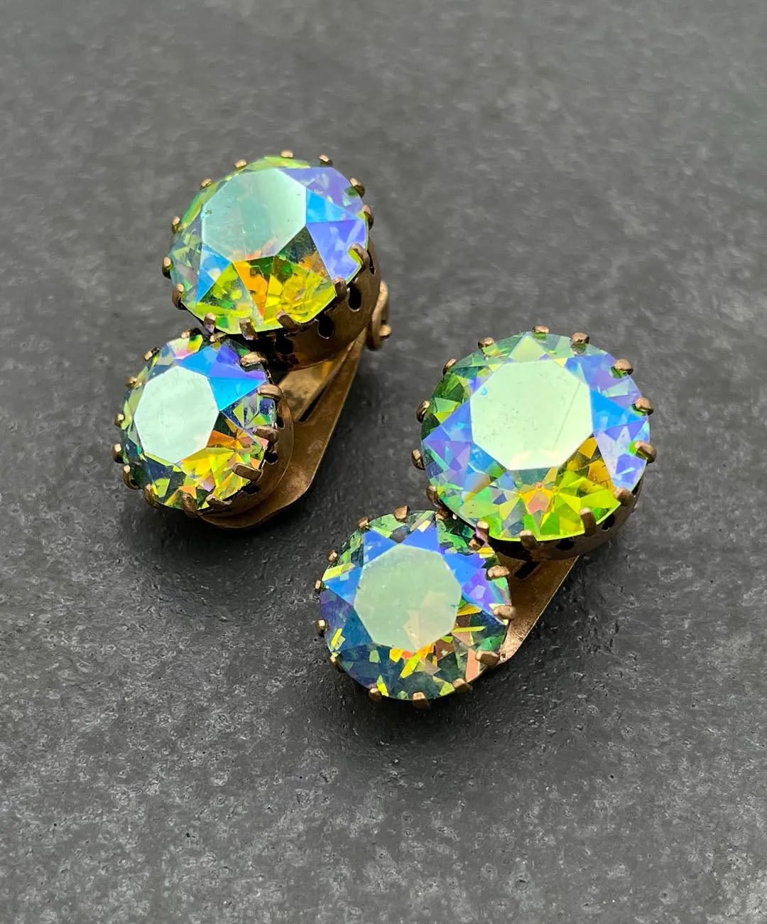 【USA輸入】ヴィンテージ オーストリア製 オーロラ ビジュー イヤリング/Vintage AUSTRIA Aurora Bijou Clip On Earrings