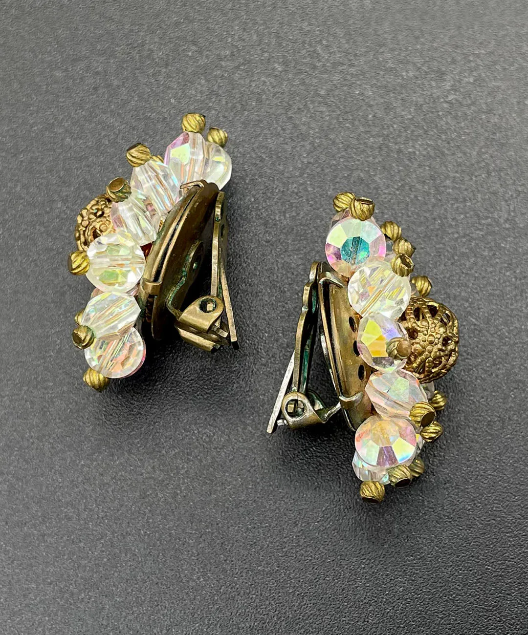 【USA輸入】ヴィンテージ  オーロラビーズ クラスター イヤリング/Vintage Aurora Beads Cluster Clip On Earrings