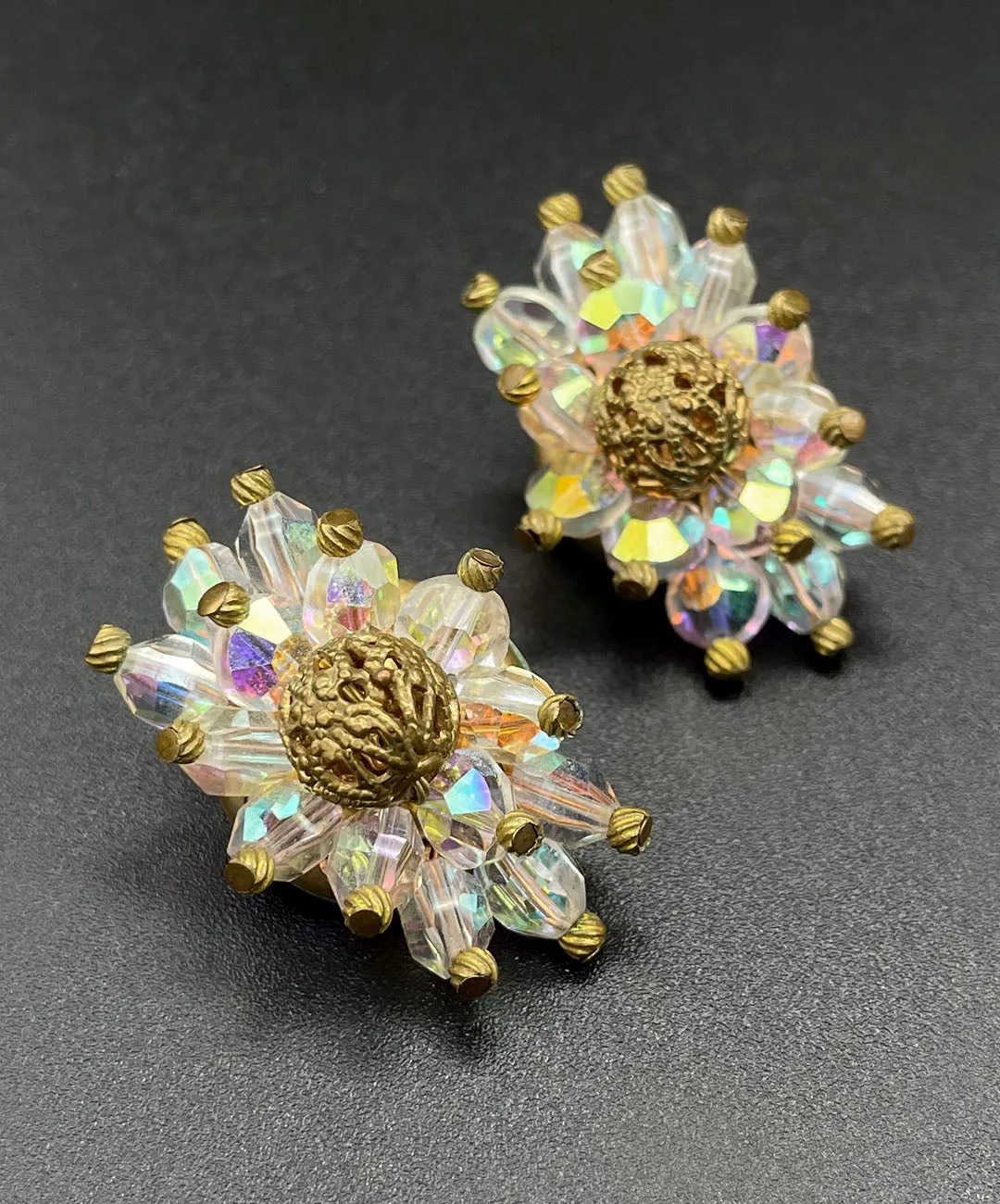 【USA輸入】ヴィンテージ  オーロラビーズ クラスター イヤリング/Vintage Aurora Beads Cluster Clip On Earrings