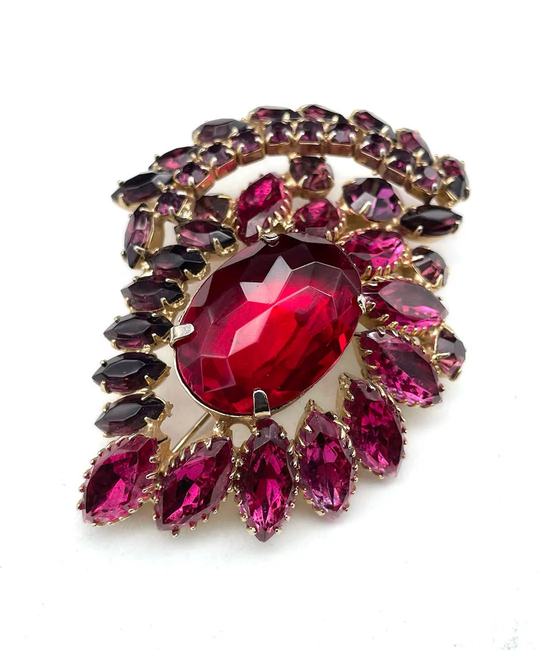 【USA輸入】ヴィンテージ レッド フューシャ ワイン ビジュー ブローチ/Vintage Red Fuchsia Wine Bijou Brooch